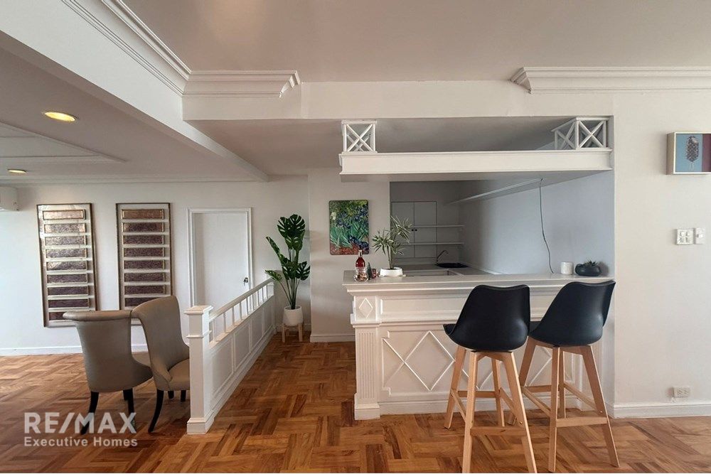 Luxurious Condo in Bangkok's Heart! 7