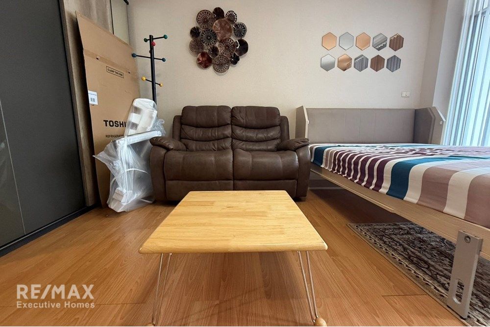 Studio Condo in Prime Location 3