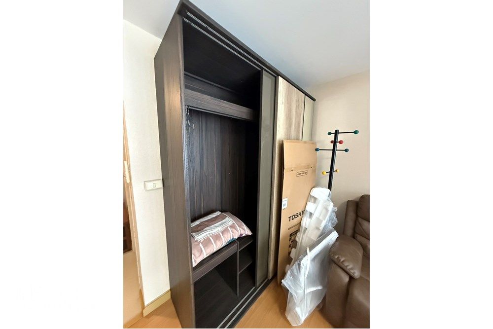 Studio Condo in Prime Location 6