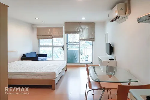 modern-high-floor-condo-with-city-views-at-plus-38-dollar15k-920071001-16321