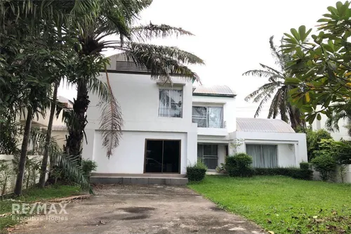 for-rent-5-bedroom-house-in-noble-home-bangna-120-sqw-with-4-bathrooms-for-39k-920071001-16356