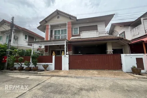luxury-detached-house-with-private-lake-garden-at-429-million-920071001-16397