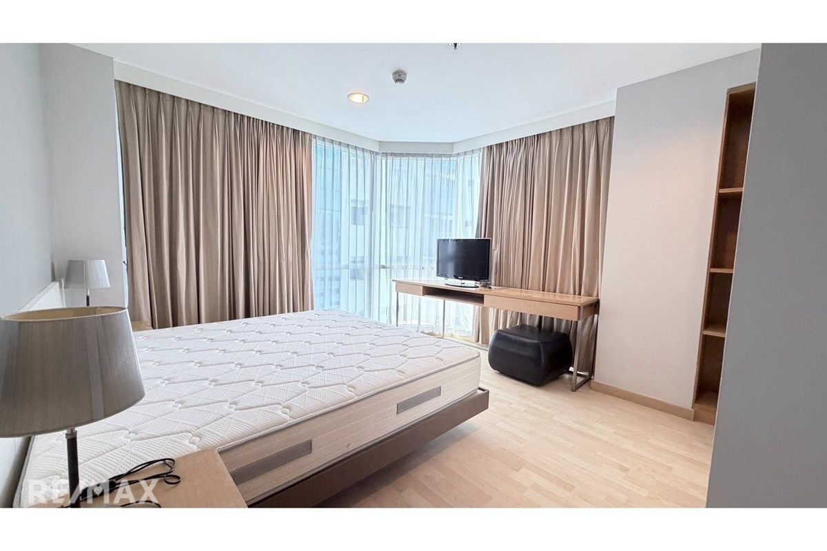 Modern 2BR Condo at 59 Heritage, 21st Floor - 104sqm, 9 Min Walk to BTS Thonglor 10