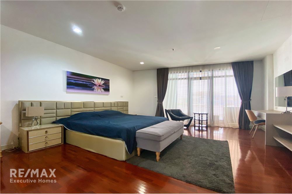 Exclusive 4BR Condo with Maid's Room for Rent at 100K - 240sqm, Only 7 Units Available 10
