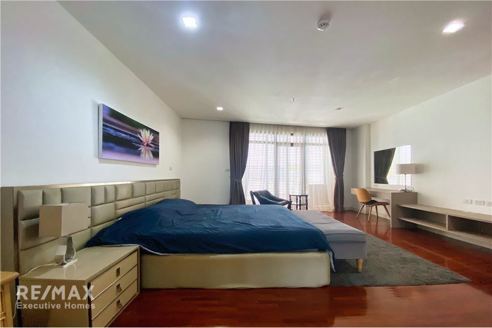 Exclusive 4BR Condo with Maid's Room for Rent at 100K - 240sqm, Only 7 Units Available 12