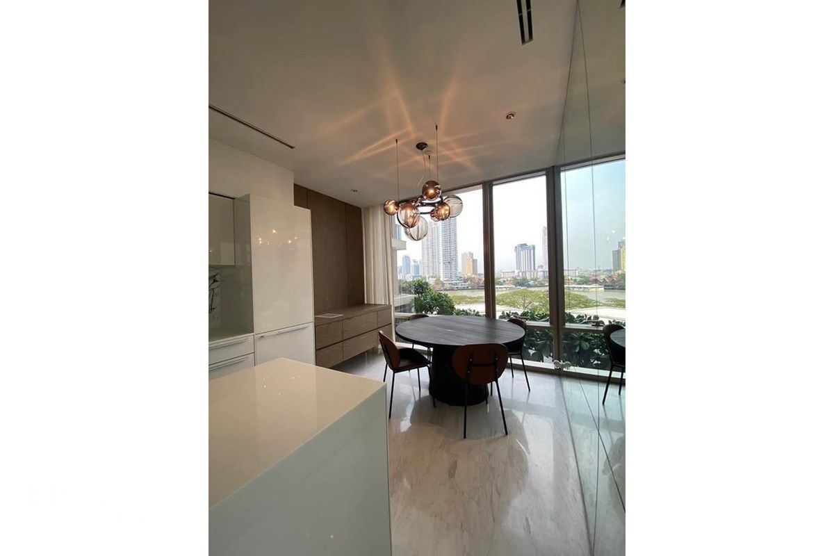 Luxury 2BR Condo at Four Seasons Private Residences - 16 Min Walk to BTS Saphan Taksin 4