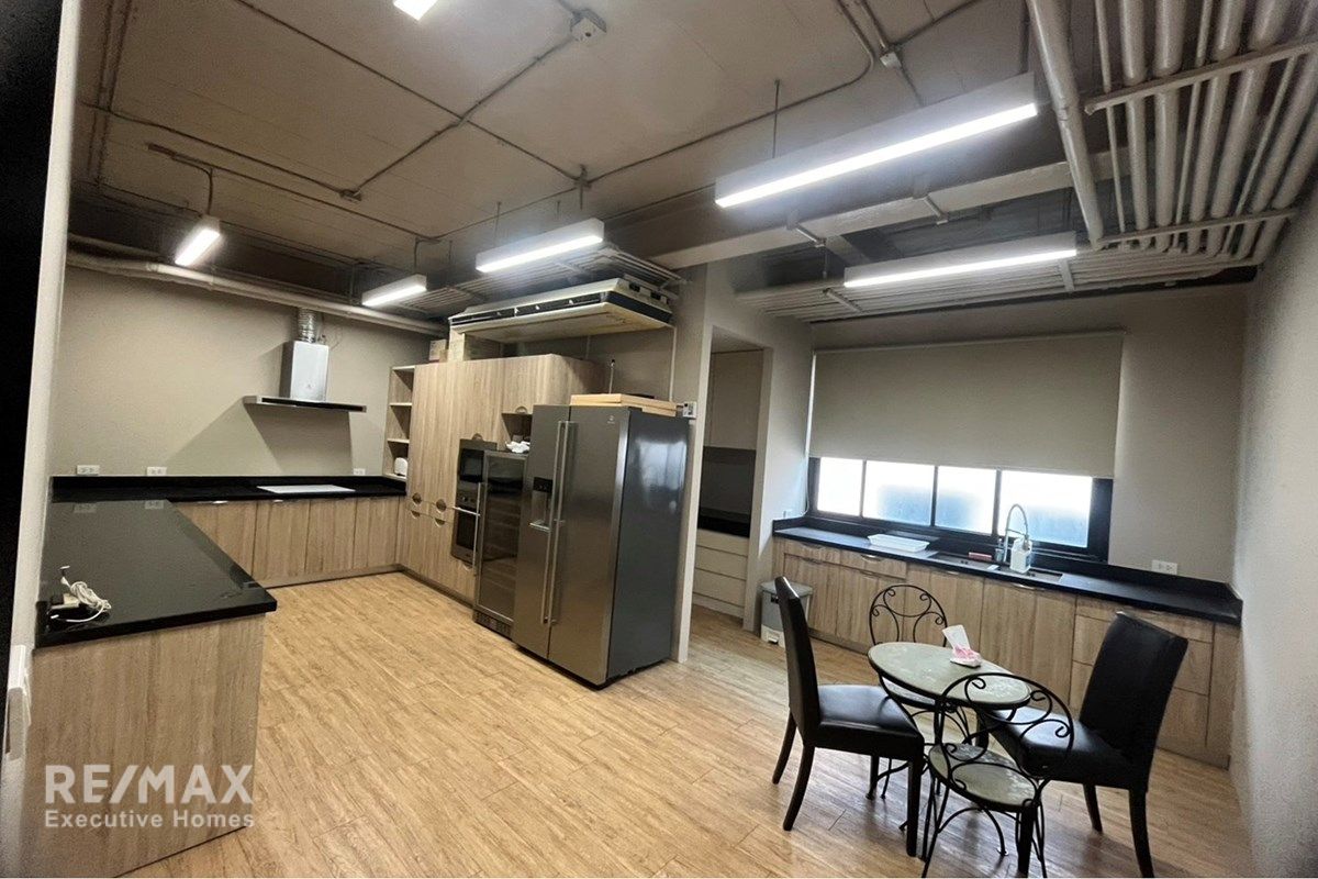 Geräumiges 900 qm Stadthaus zur Miete in Thonglor - Firmenvertrag akzeptiert 12