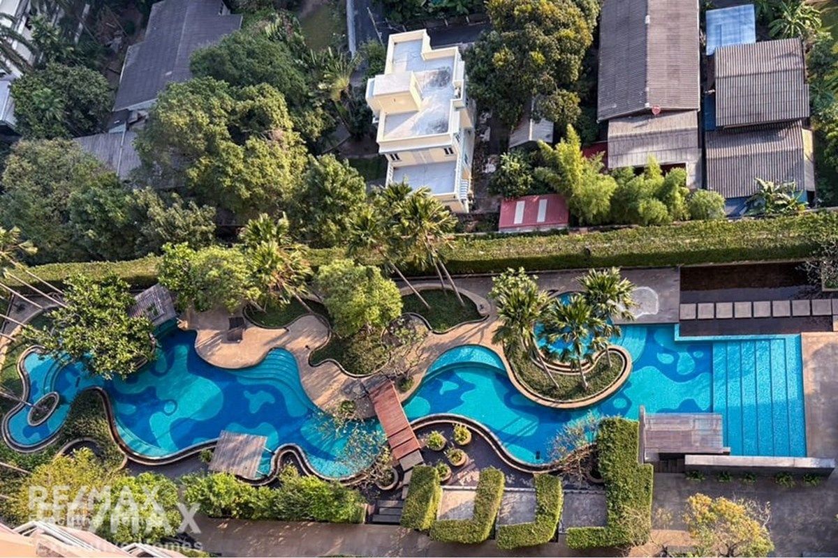 3-Bedroom Apartment for Rent with River View at Watermark Cha 10