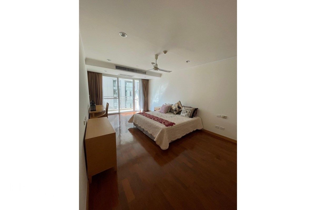 Rent 140K | Palatial 285sqm 3BR Sky Mansion | Sukhumvit 22 | Pets OK 10