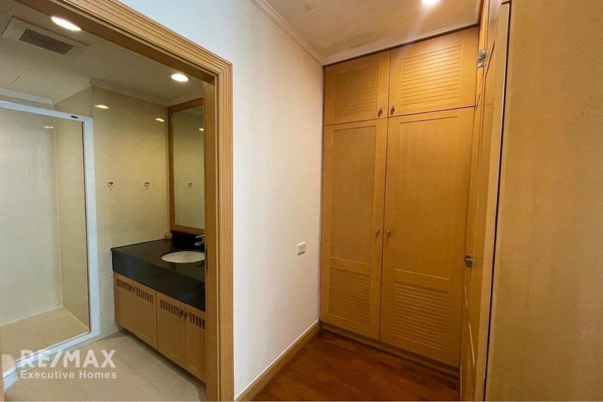Rent 140K | Palatial 285sqm 3BR Sky Mansion | Sukhumvit 22 | Pets OK 11