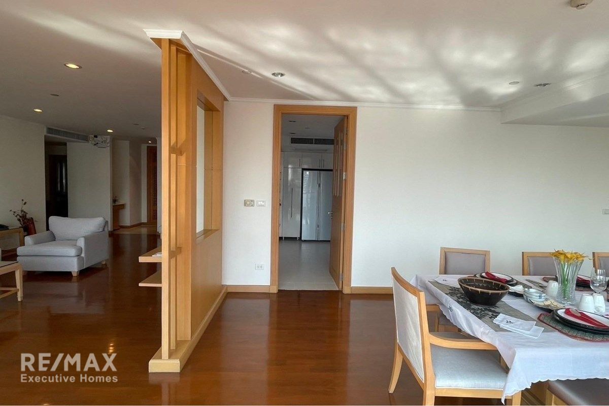 Rent 140K | Palatial 285sqm 3BR Sky Mansion | Sukhumvit 22 | Pets OK 3