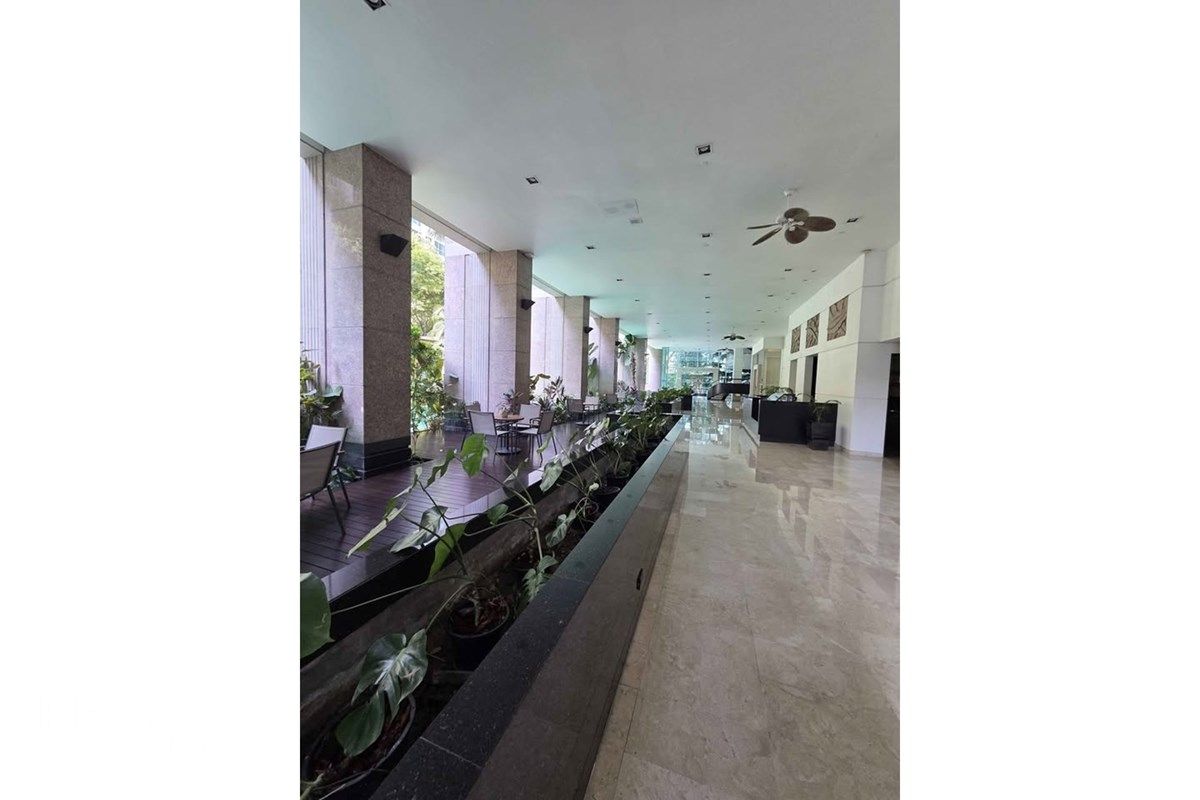 Rent 180K | The Park Chidlom | 258sqm 3BR | Private Lift | EV Charger 18