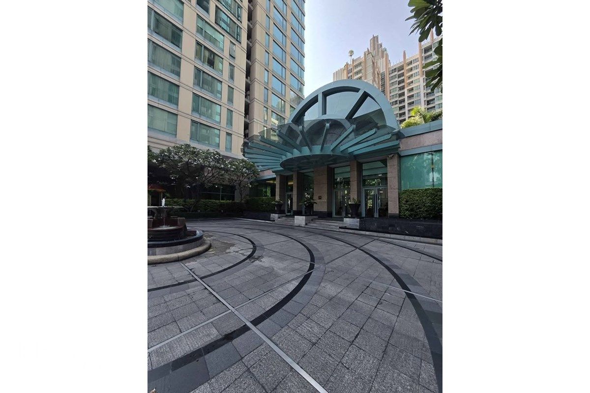 Rent 180K | The Park Chidlom | 258sqm 3BR | Private Lift | EV Charger 22