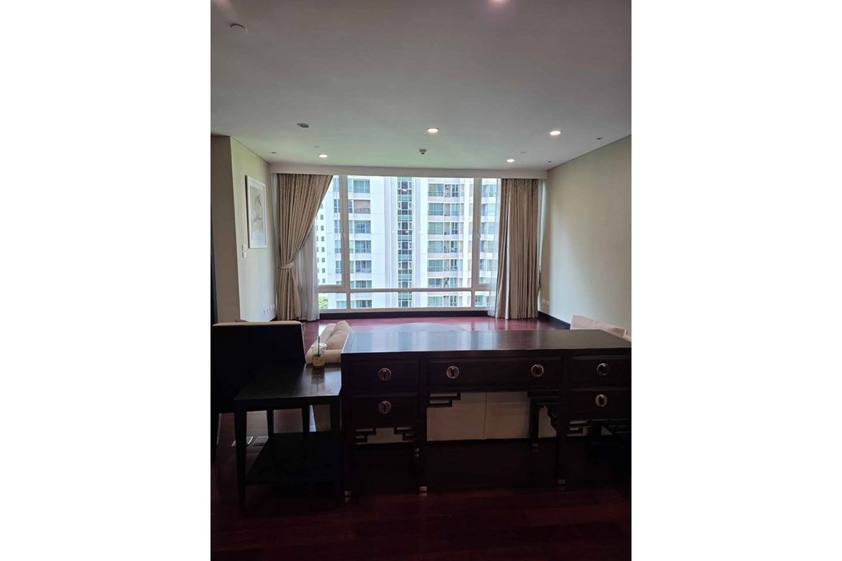 Rent 180K | The Park Chidlom | 258sqm 3BR | Private Lift | EV Charger 5