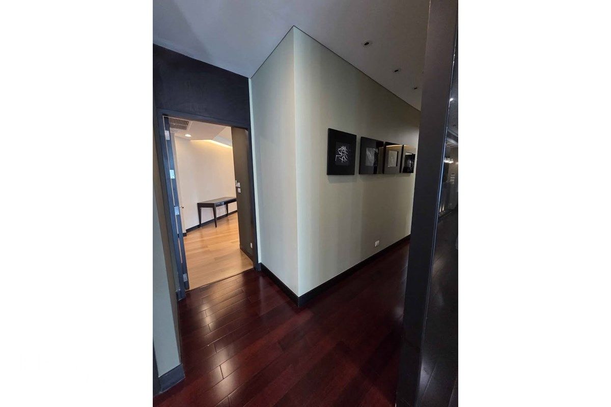 Rent 180K | The Park Chidlom | 258sqm 3BR | Private Lift | EV Charger 7