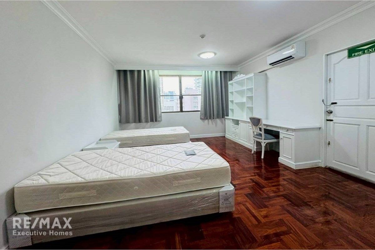 For Rent – Pet-Friendly Apartment Sukhumvit 43 | 4 BR 17