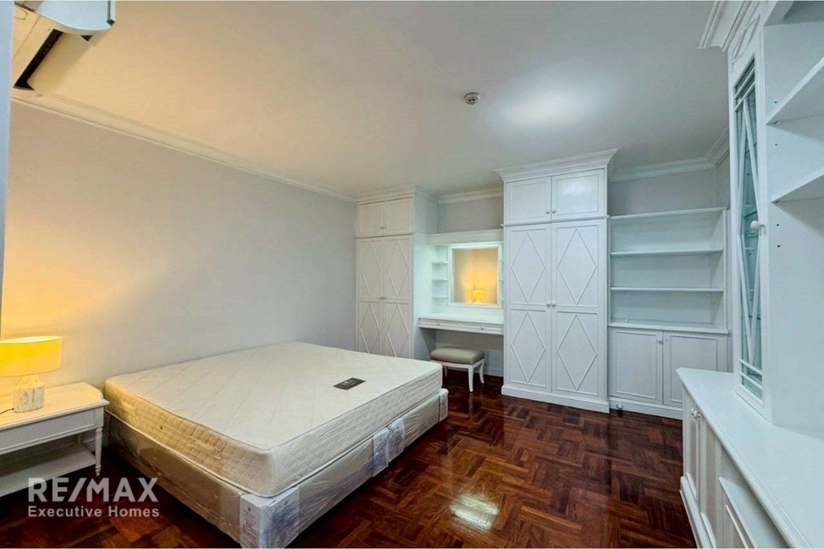 For Rent – Pet-Friendly Apartment Sukhumvit 43 | 4 BR 19