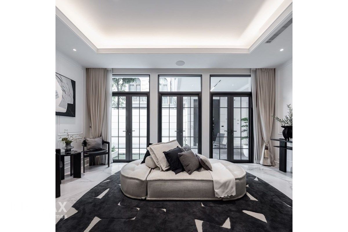 Buy 85.8M | 500sqm Ekkamai 22 Luxury Estate | Private Lift & Pool 3