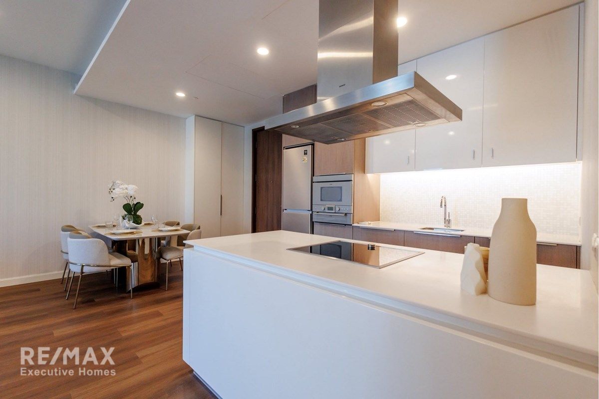 Newly Refurbished 2BR Terrace Condo at 185 Rajdamri, Freehold, 7 mins Walk to BTS Ratchadamri - 30.95M 5