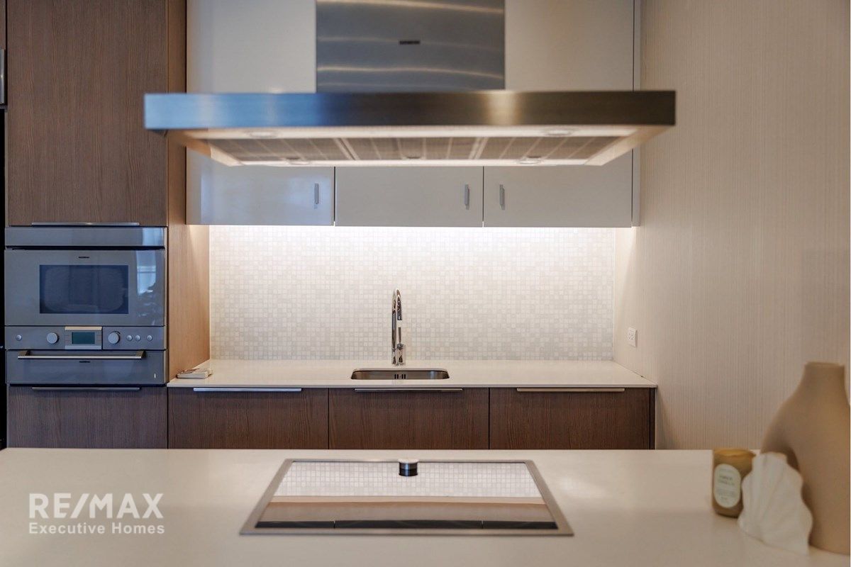 Newly Refurbished 2BR Terrace Condo at 185 Rajdamri, Freehold, 7 mins Walk to BTS Ratchadamri - 30.95M 7