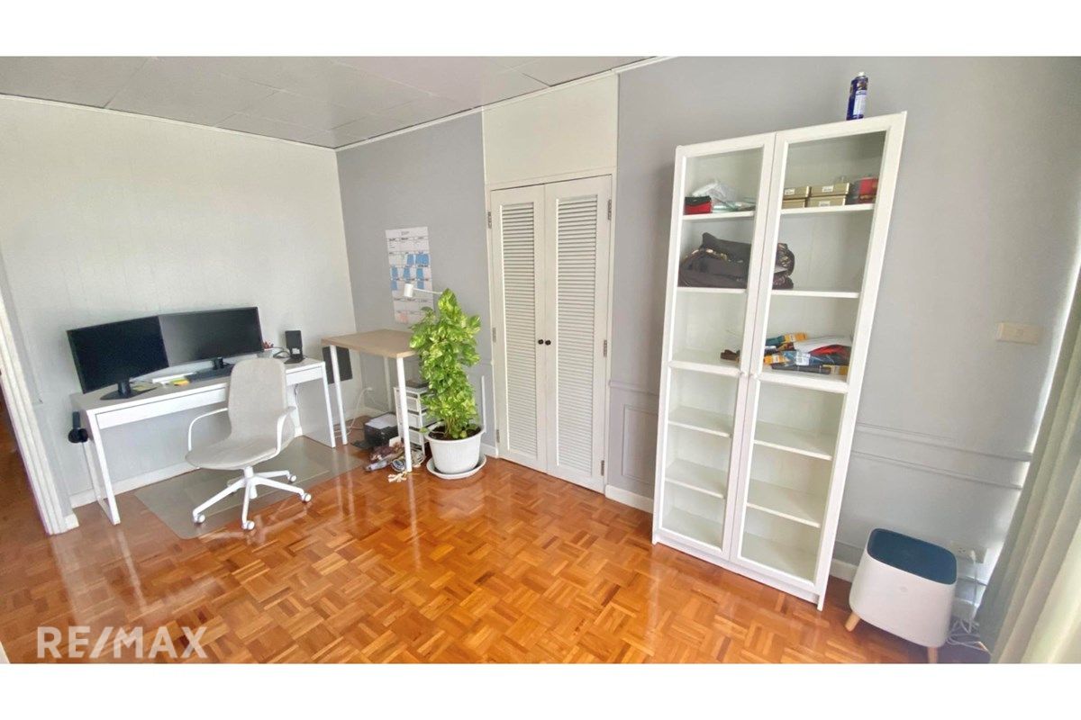 Rent 75K | 260sqm Grand 4BR Family Suite | Sukhumvit 39 5