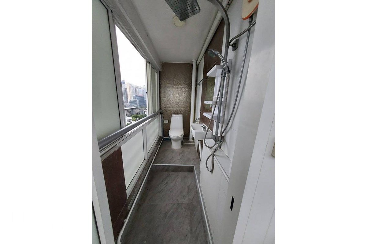 Rent 43K | Waterford Diamond Corner 2BR | 14th Fl. Fixed Parking 11
