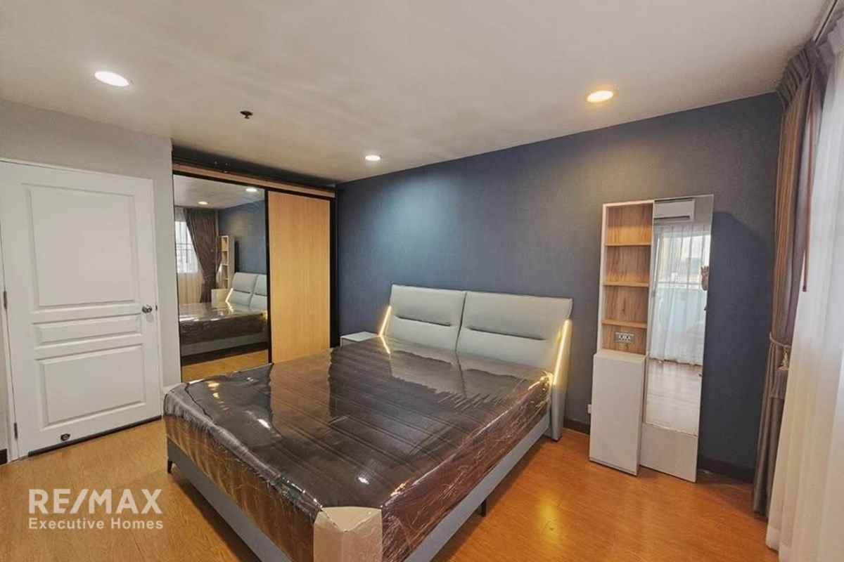 Rent 43K | Waterford Diamond Corner 2BR | 14th Fl. Fixed Parking 6