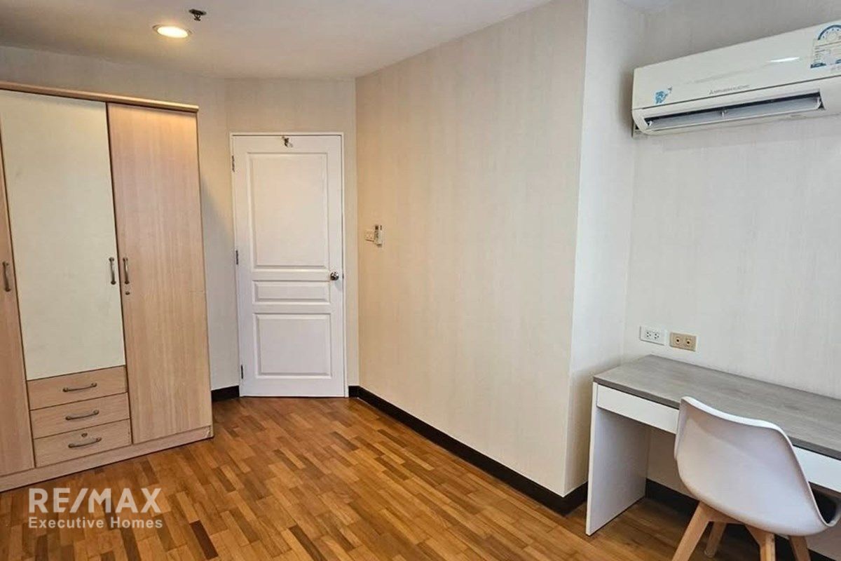 Rent 43K | Waterford Diamond Corner 2BR | 14th Fl. Fixed Parking 9