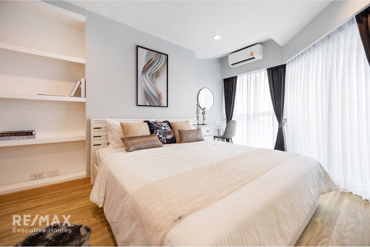 Luxurious 1BR Condo with River & Park Views in Waterford Diamond, 15 mins Walk to BTS Phrom Phong 10