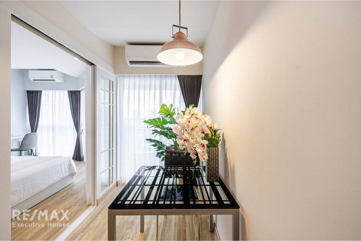 Luxurious 1BR Condo with River & Park Views in Waterford Diamond, 15 mins Walk to BTS Phrom Phong 7