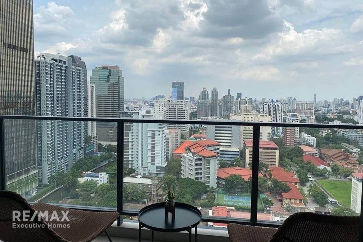 Modern 2BR Corner Suite in Japanese Designer Lofts Asoke - 4 Min Walk to MRT Phetchaburi 11