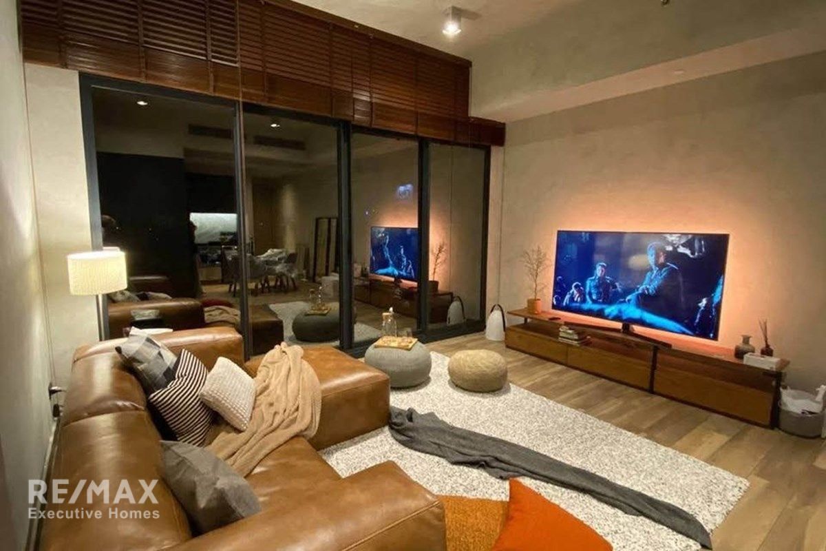 Modern 2BR Corner Suite in Japanese Designer Lofts Asoke - 4 Min Walk to MRT Phetchaburi 3