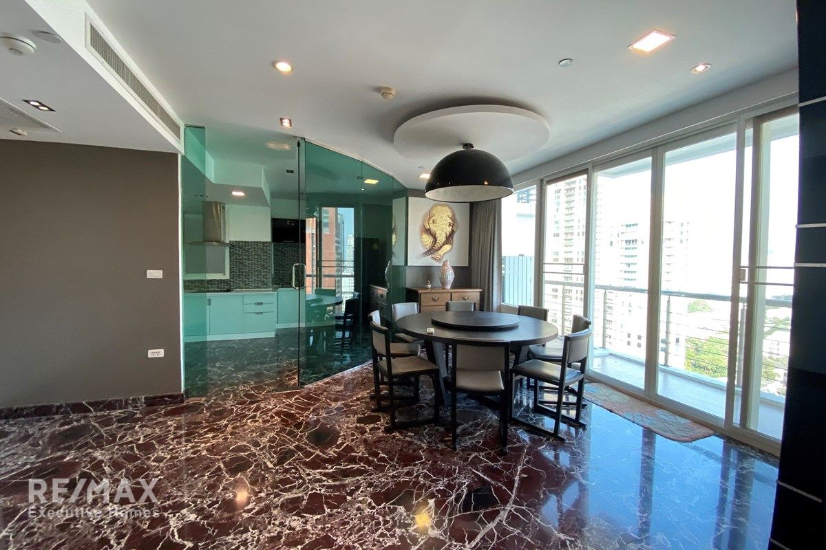 Luxury 342sqm Duplex Penthouse with Private Rooftop Garden & Jacuzzi near MRT Sukhumvit - 7 mins Walk 2