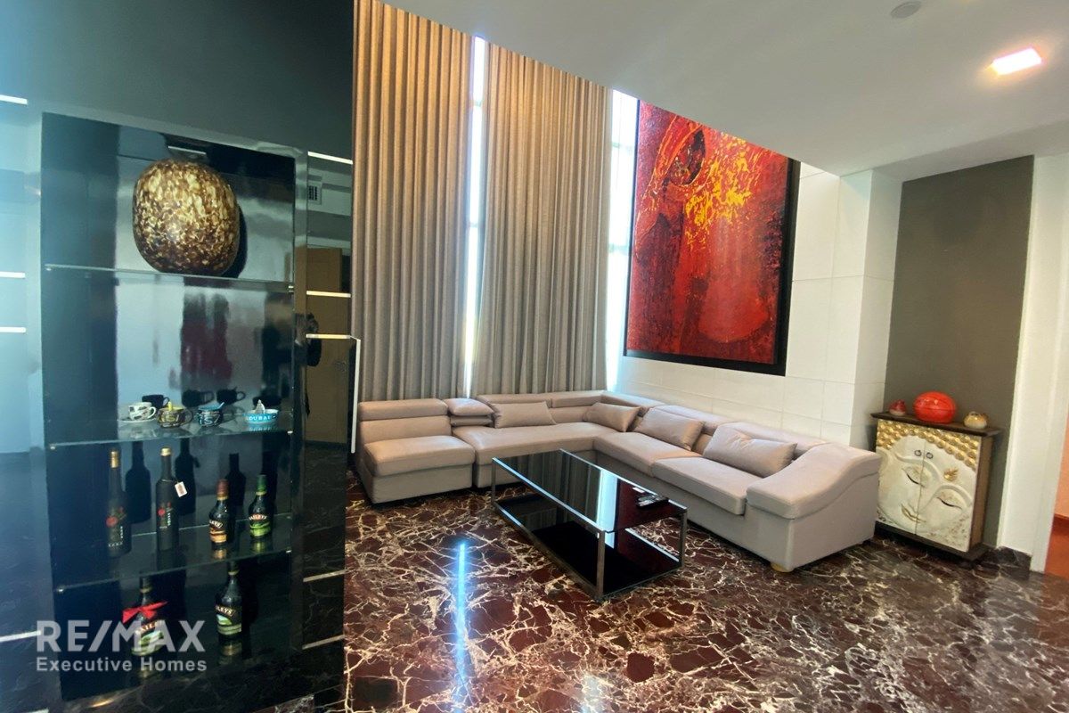 Luxury 342sqm Duplex Penthouse with Private Rooftop Garden & Jacuzzi near MRT Sukhumvit - 7 mins Walk 4