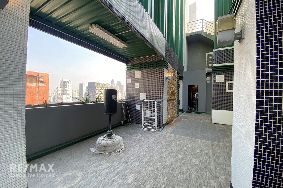 Luxury 342sqm Duplex Penthouse with Private Rooftop Garden & Jacuzzi near MRT Sukhumvit - 7 mins Walk 6