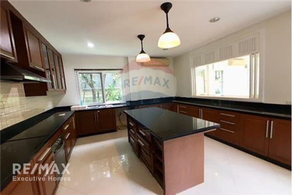 Rent 160K | 350sqm Sukhumvit 36 House | Private Pool | Pet-Friendly 5