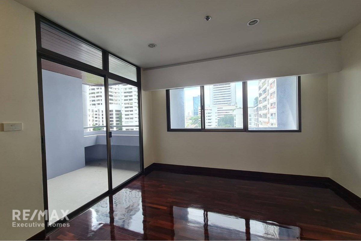Rent 85K | Ultra-Private 270sqm 1-Unit/Floor  Sukhumvit 13 | 13