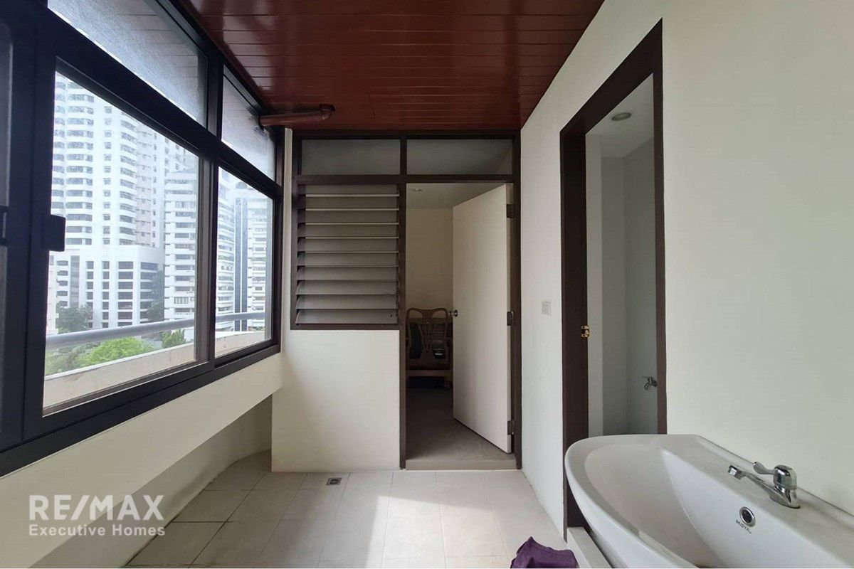 Rent 85K | Ultra-Private 270sqm 1-Unit/Floor  Sukhumvit 13 | 17