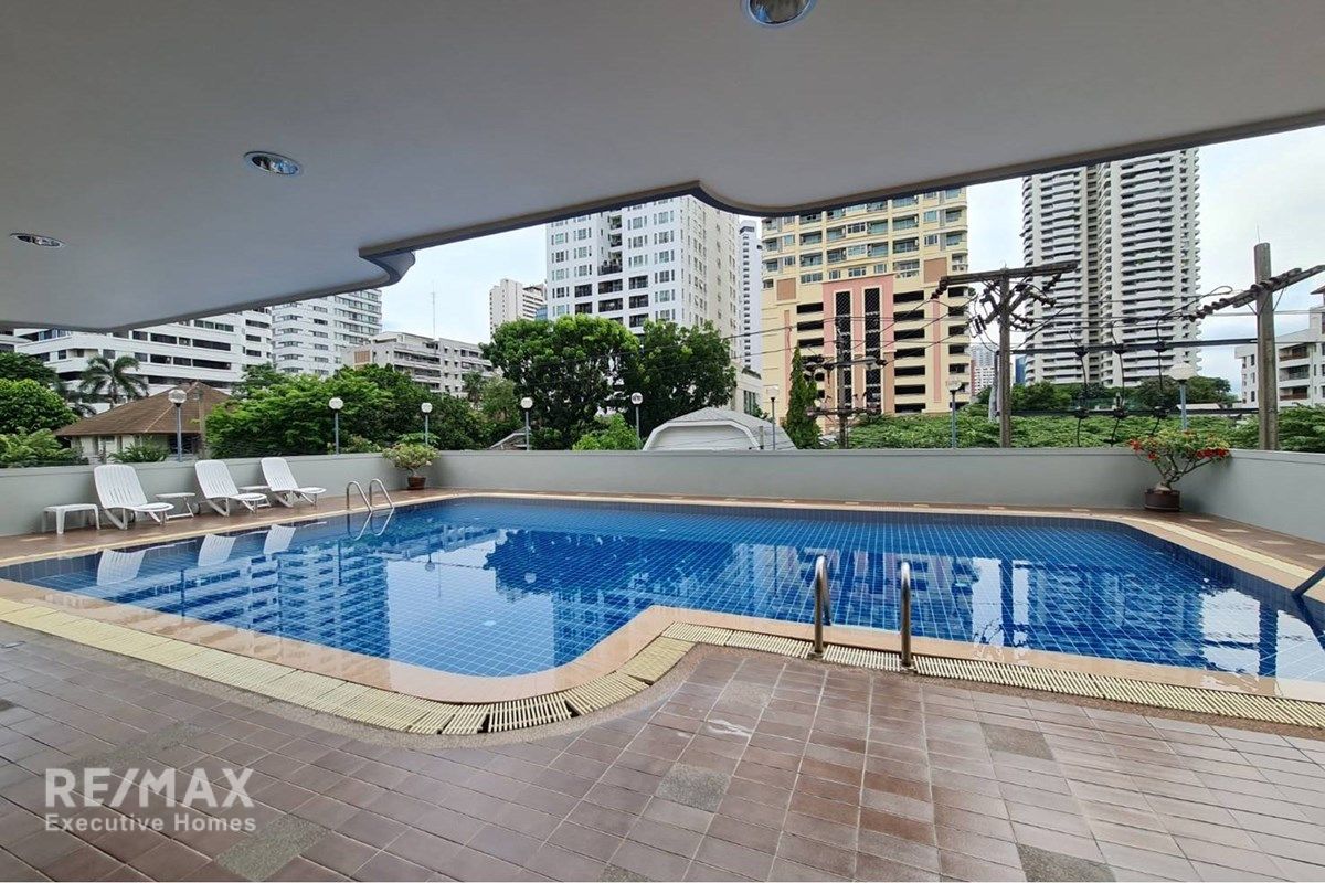 Rent 85K | Ultra-Private 270sqm 1-Unit/Floor  Sukhumvit 13 | 21
