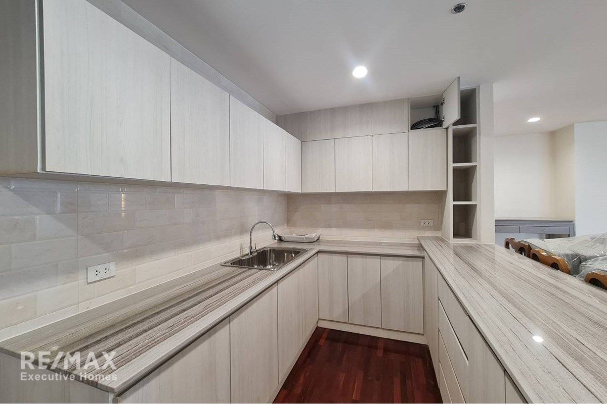 Rent 85K | Ultra-Private 270sqm 1-Unit/Floor  Sukhumvit 13 | 5