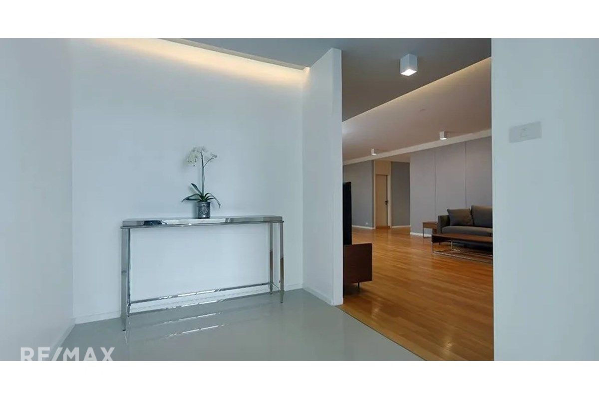 Rent | Newly Renovated 242sqm 3+1BR | Sukhumvit 39 | Cat-Friendly 2