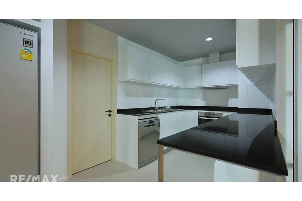 Rent | Newly Renovated 242sqm 3+1BR | Sukhumvit 39 | Cat-Friendly 7