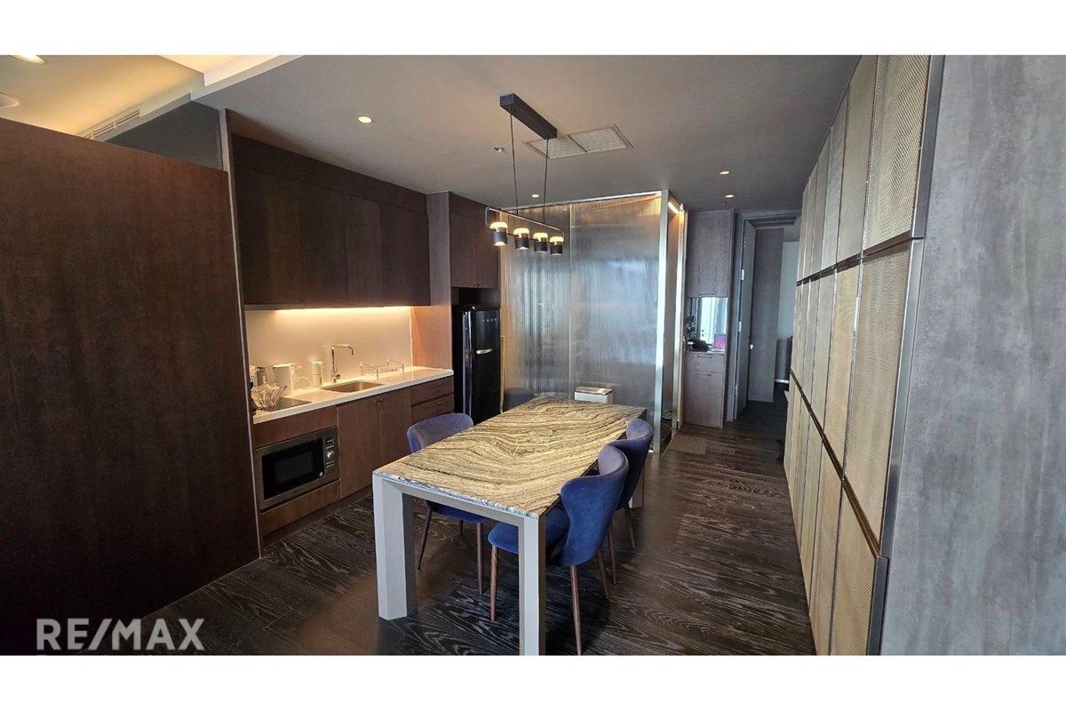 Rent 80K | Noble Ploenchit 24th Fl. 2BR | Smart Room | Direct BTS 5