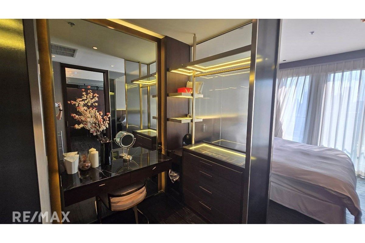 Rent 80K | Noble Ploenchit 24th Fl. 2BR | Smart Room | Direct BTS 6