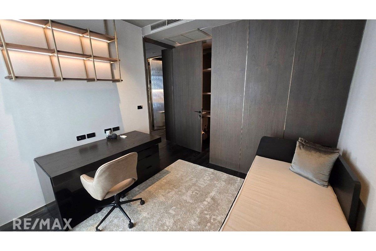 Rent 80K | Noble Ploenchit 24th Fl. 2BR | Smart Room | Direct BTS 9