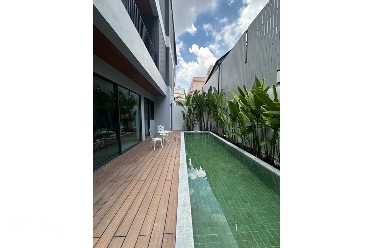 Rent 220K | Palatial 430sqm Standalone Pool Villa | Sukhumvit 49 4