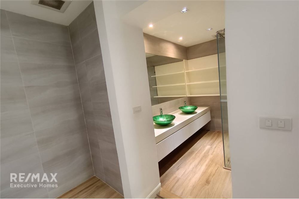 Rent 90K | Grand 143sqm 2BR | The Lake Sukhumvit 16 | Asoke BTS/MRT 14