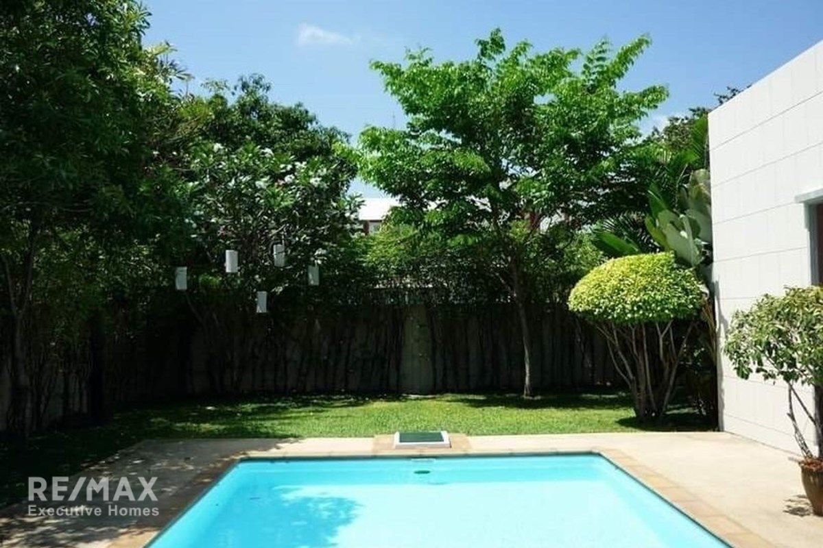 Rent 160K | House with Private Pool | Near Bangkok Hospital | Pets OK 2