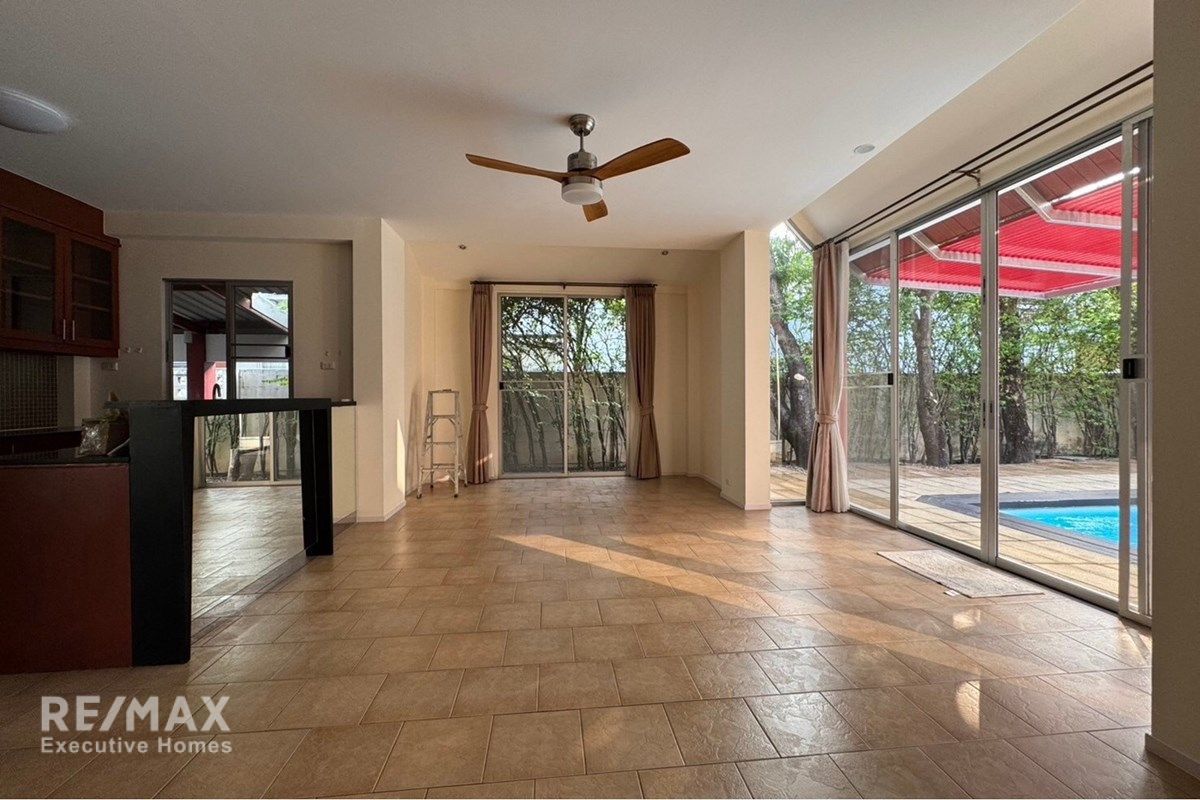 Rent 160K | House with Private Pool | Near Bangkok Hospital | Pets OK 4