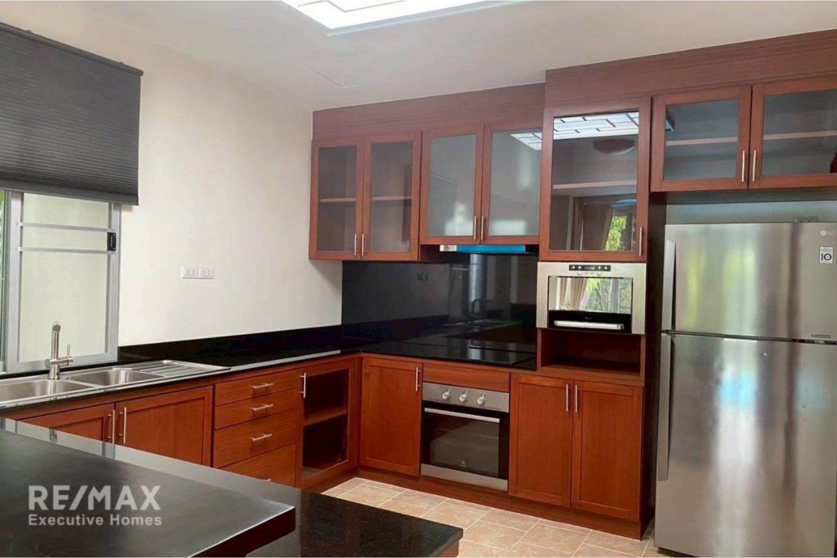 Rent 160K | House with Private Pool | Near Bangkok Hospital | Pets OK 7
